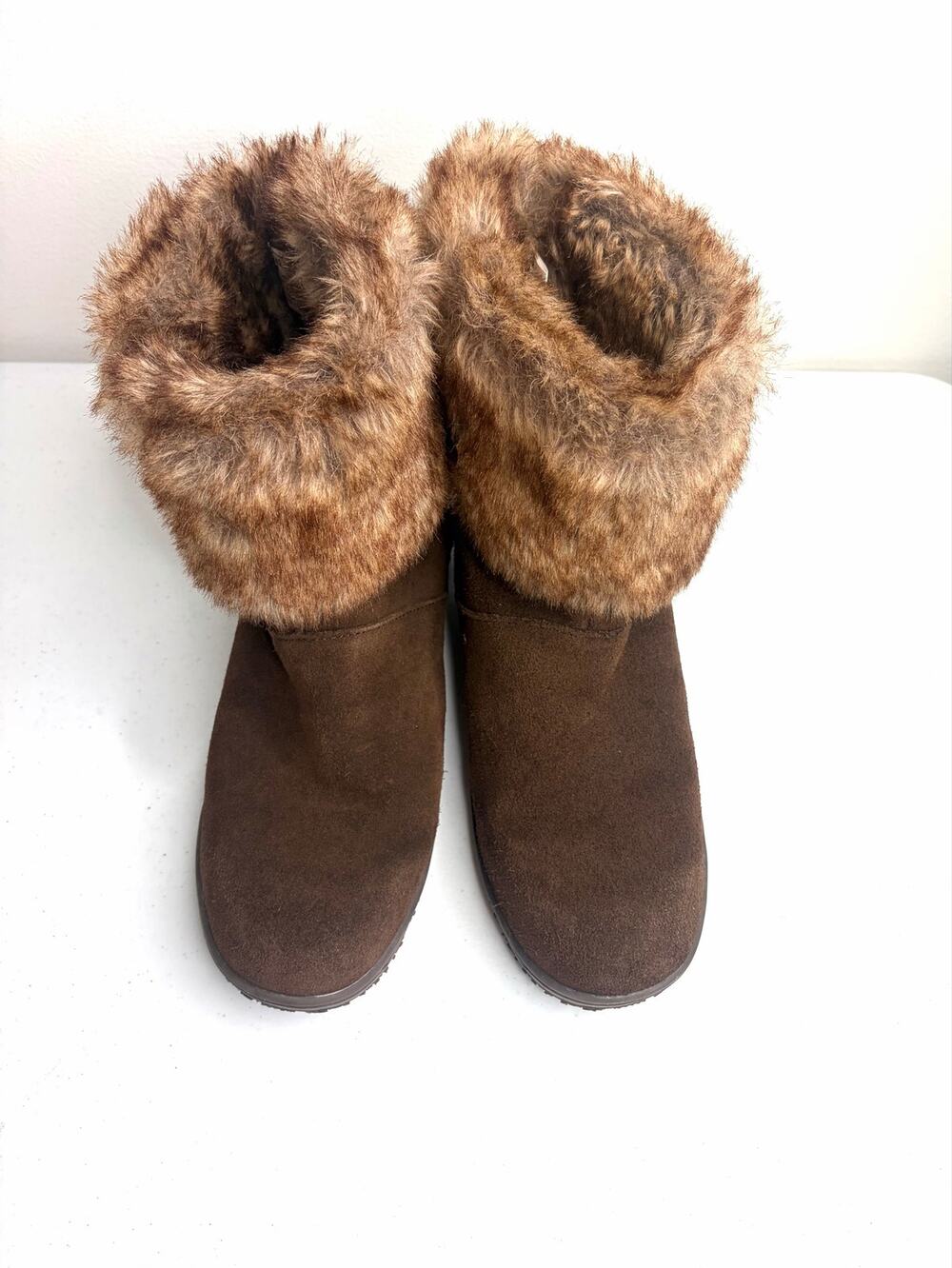 Minnetonka Somerville Brown Leather Faux Fur Lined Ankle Boots 8M Comfort Cozy